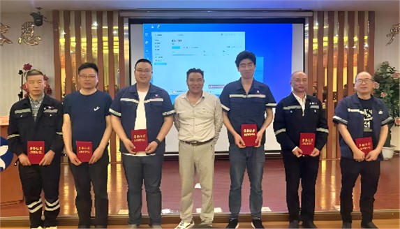 娄底HJC黄金城官网实业举行“四化”管理经验交流演讲比赛